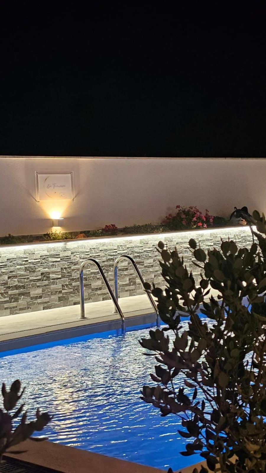 Bed And Breakfast Da Francesca Castelluzzo Exterior foto